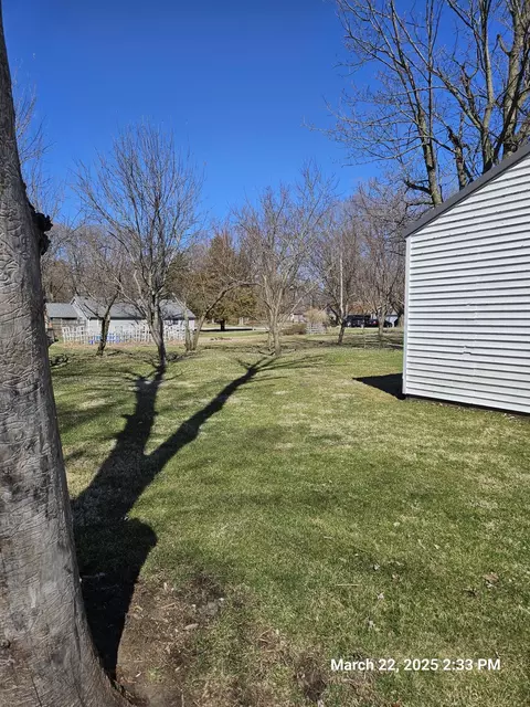 Exterior - 414 N Clay St, Morocco, IN 47963 photo 5 of 8