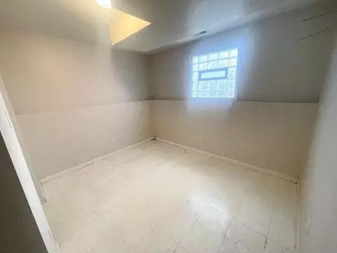 8801 Hemlock Ln, Gary, IN 46403 photo 9