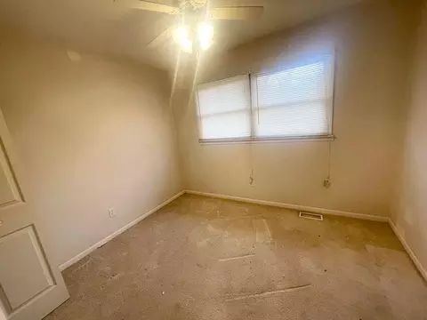 8801 Hemlock Ln, Gary, IN 46403 photo 5