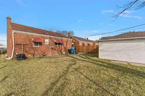 573 Chase St, Gary, IN 46404 photo 17