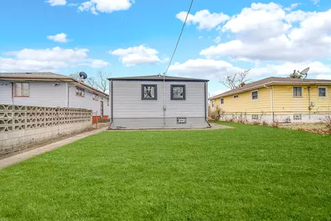 2055 Roosevelt St, Gary, IN 46404 photo 24