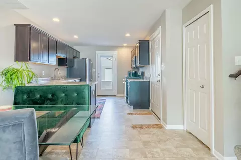 Entry Way - 10410 Imperial Pl, Cedar Lake, IN 46303 photo 1 of 3