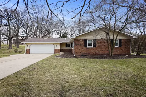 9893 Olcott Ave, Saint John, IN 46373
