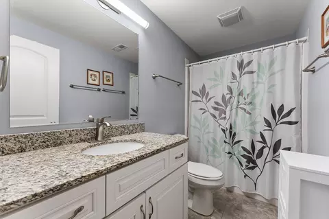 Bath - 1633 11th Pl, Hobart, IN 46342 photo 1 of 5