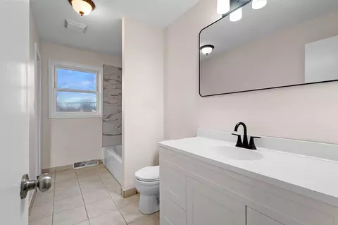 822 Oday Dr, Griffith, IN 46319 photo 18