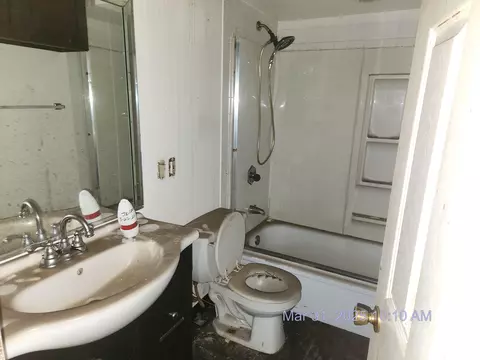 Bath - 2701 W 41st Ave, Gary, IN 46408 photo 1 of 2