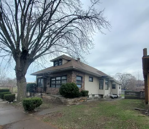 1327 Roosevelt St, Gary, IN 46404 photo 2