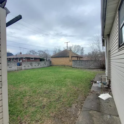 1327 Roosevelt St, Gary, IN 46404 photo 26