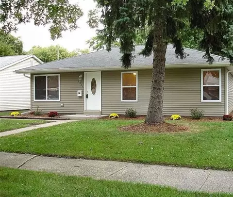 7527 Alexander Ave, Hammond, IN 46323