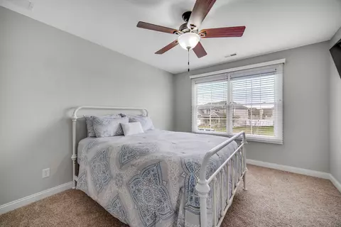 Bedroom - 9757 Garden Way, Saint John, IN 46373 photo 5 of 7