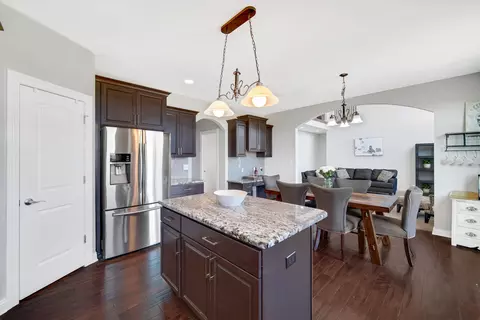 Kitchen - 9757 Garden Way, Saint John, IN 46373 photo 3 of 5
