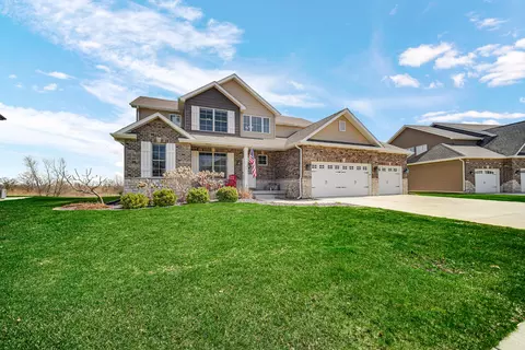 Exterior - 9757 Garden Way, Saint John, IN 46373 photo 2 of 6