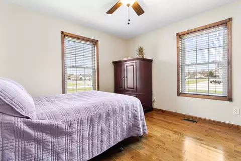Bedroom - 336 Juniper St, De Motte, IN 46310 photo 1 of 3