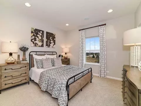 Bedroom - 5800 E 112th Pl, Winfield, IN 46307 photo 4 of 5