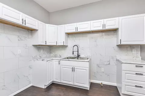 Kitchen - 918 Willow Ct, Hammond, IN 46320 photo 1 of 1