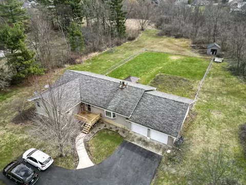 523 N 325, Valparaiso, IN 46385