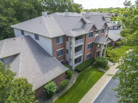 10409 White Oak Ln #2B, Munster, IN 46321 photo 3