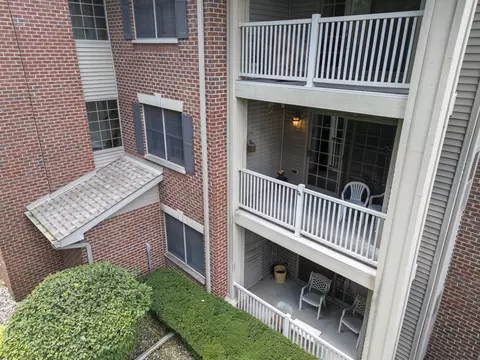 10409 White Oak Ln #2B, Munster, IN 46321 photo 5
