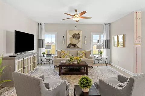 Living - 10528 Black Opal Ln, Dyer, IN 46311 photo 4 of 5