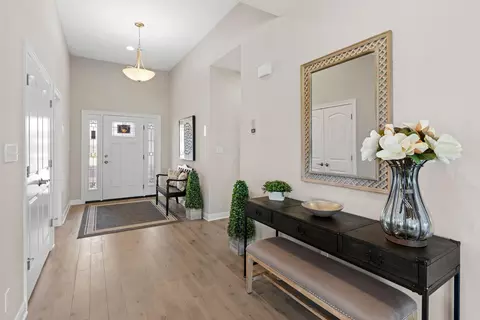 Entry Way - 10528 Black Opal Ln, Dyer, IN 46311 photo 2 of 3