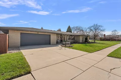 8205 Monroe Ave, Munster, IN 46321 photo 3