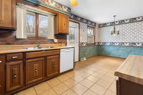 431 E 34th Ct, Griffith, IN 46319 photo 5