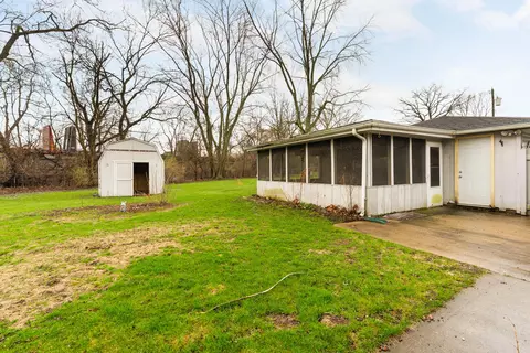 431 E 34th Ct, Griffith, IN 46319 photo 17