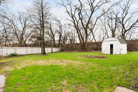 431 E 34th Ct, Griffith, IN 46319 photo 16