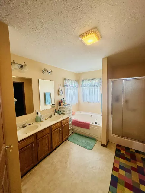 Bath - 2249 Taney Pl, Gary, IN 46404 photo 1 of 2