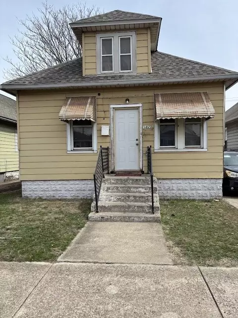3825 Evergreen St, East Chicago, IN 46312