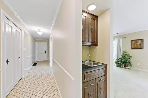Entry Way - 2300 Bordeaux Walk #A2, Highland, IN 46322 photo 1 of 1