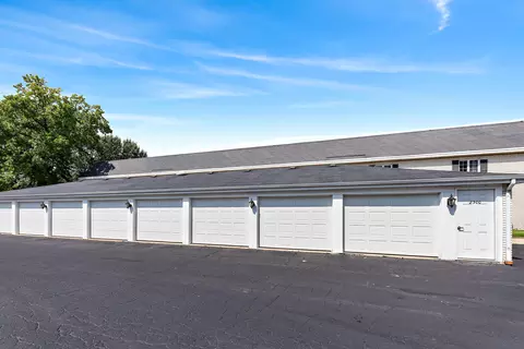 Exterior - 2300 Bordeaux Walk #A2, Highland, IN 46322 photo 8 of 8