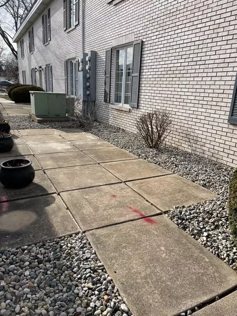 Exterior - 2300 Bordeaux Walk #A2, Highland, IN 46322 photo 6 of 8