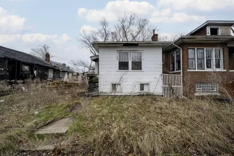 4385 Massachusetts St, Gary, IN 46409 photo 2