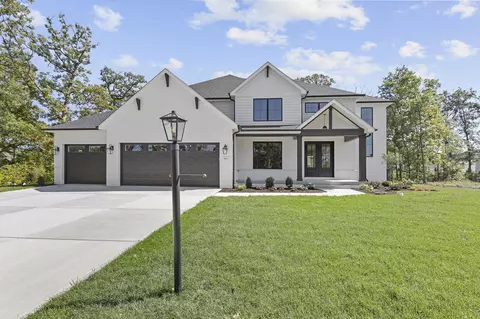 9617 Dunegrass Way, Saint John, IN 46373 photo 1