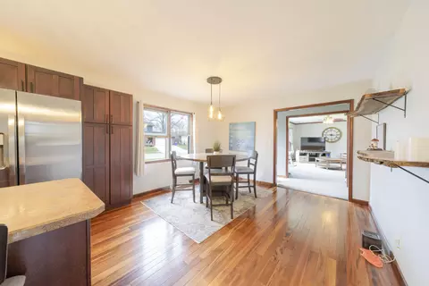 Dining - 210 Elizabeth Dr, Crown Point, IN 46307 photo 2 of 2