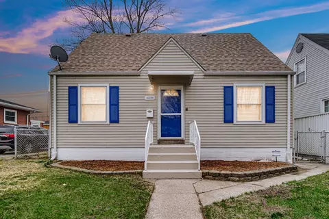 6820 Ridgeland Ave, Hammond, IN 46324