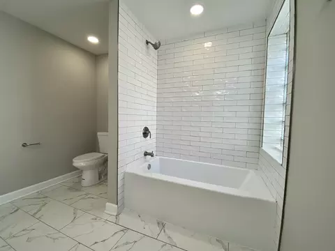 Bath - 1448 John St, Whiting, IN 46394 photo 3 of 4