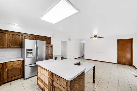 1123 E Miller St, Griffith, IN 46319 photo 8