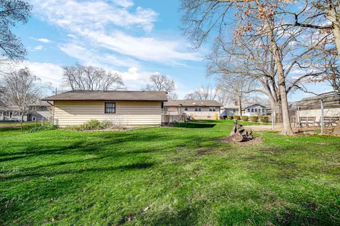 1123 E Miller St, Griffith, IN 46319 photo 27