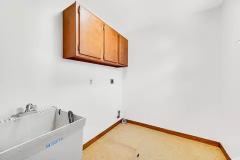 1123 E Miller St, Griffith, IN 46319 photo 12