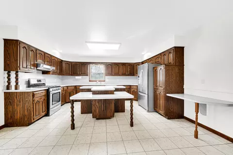 1123 E Miller St, Griffith, IN 46319 photo 6