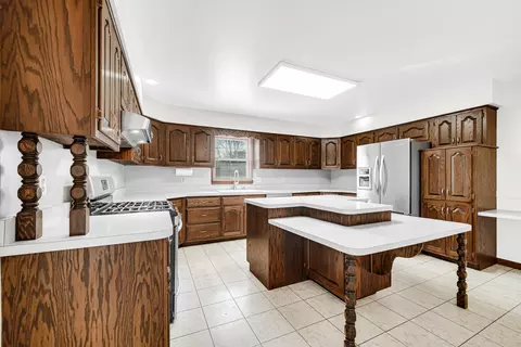 1123 E Miller St, Griffith, IN 46319 photo 7