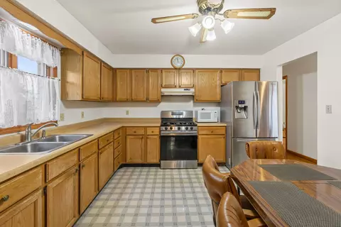 3705 Manor Dr, Highland, IN 46322 photo 12