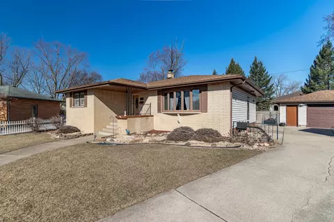 318 W 38th Ct, Griffith, IN 46319 photo 3