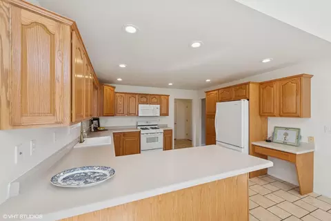 476 Eagle Nest Dr, Chesterton, IN 46304 photo 6