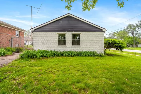 Exterior - 830 W 39th Ave, Gary, IN 46408 photo 6 of 12
