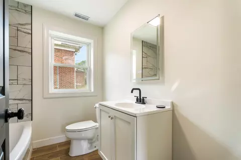 Bath - 830 W 39th Ave, Gary, IN 46408 photo 1 of 2