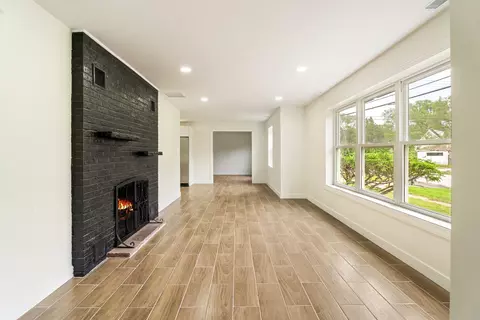 Living - 830 W 39th Ave, Gary, IN 46408 photo 1 of 7