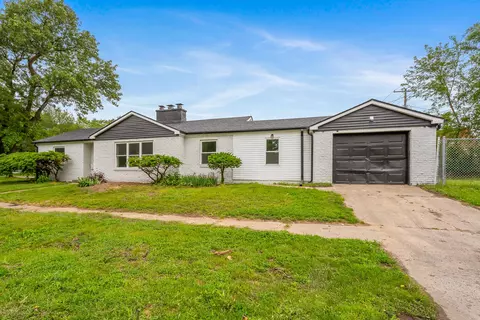 Exterior - 830 W 39th Ave, Gary, IN 46408 photo 2 of 12
